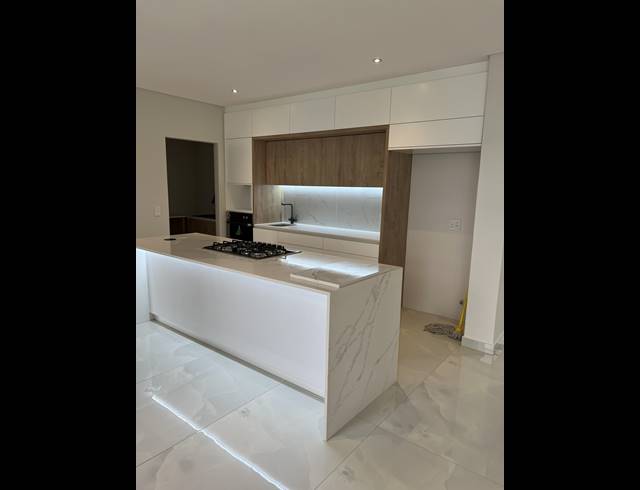 3 BEDROOM HOUSE FOR SALE IN SANDOWN